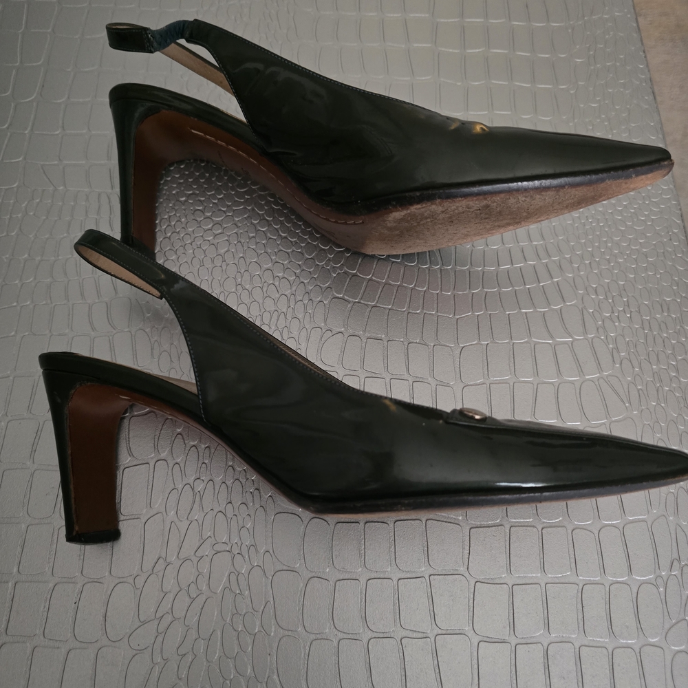 Louis Vuitton Black Slingback Heels